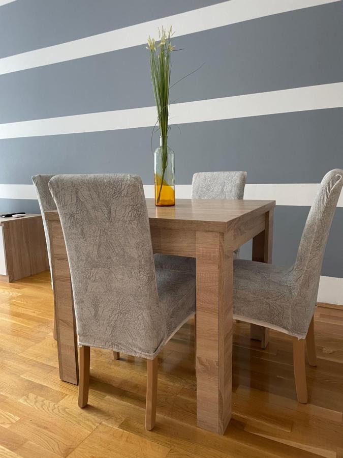 Naki Apartments พอดโกริกา ภายนอก รูปภาพ