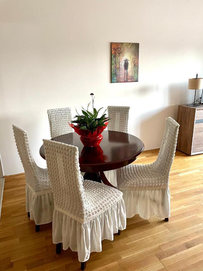 Naki Apartments พอดโกริกา ภายนอก รูปภาพ