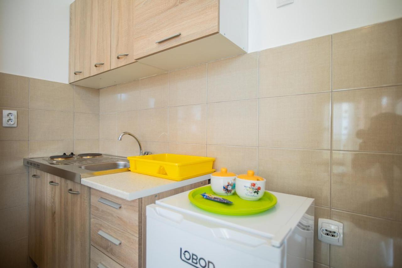 Naki Apartments พอดโกริกา ภายนอก รูปภาพ